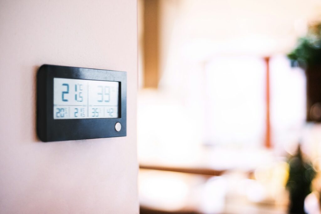 AC Thermostat Placement Guide for Monroeville Homes 1 thermostat